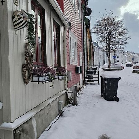 Small Town House Tromsø Buitenkant foto